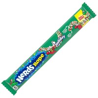 Nerds Rope Holiday Christmas 26g Żelka w posypce z cukierków Nerds w świątecznych kolorach o smaku owocowym