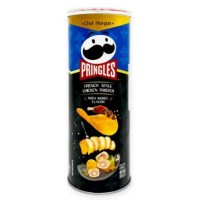 Pringles French Style Chicken Twister 80g Chipsy ziemniaczane o smaku francuskich roladek z kurczaka