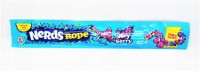 Nerds Rope Very Berry 26g Żelka w posypce z cukierków Nerds o smaku owców leśnych