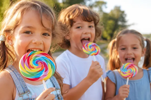 FAQ. Handel słodyczami na straganach i jarmarkach – asortyment, przechowywanie i logistyka